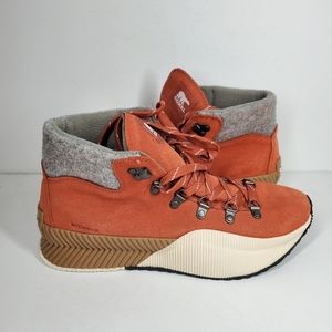 Sorel Women's Ankle Boots in Orange and Gray